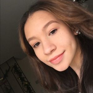 Meet your Posher, Samara